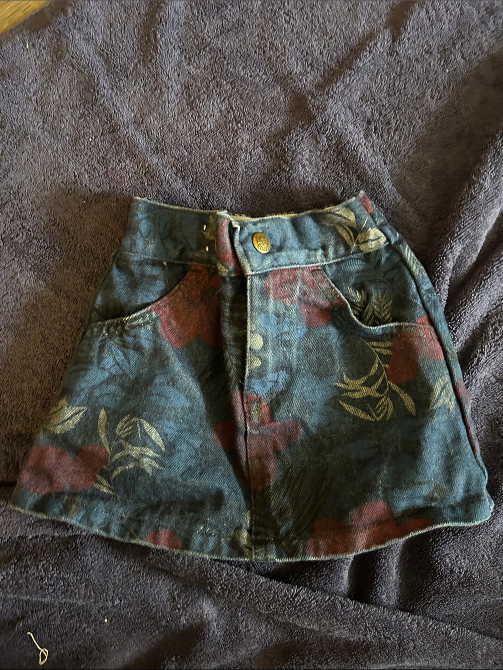 Vintage Lee Floral Printed A-Line Denim Skirt in Dark Teal and Maroon